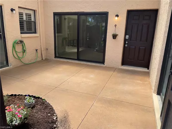 Fort Myers, FL 33907,7165 Almendro TER #3