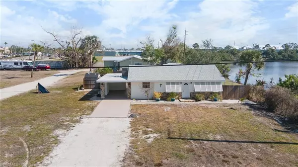 Englewood, FL 34223,1495 New Point Comfort RD