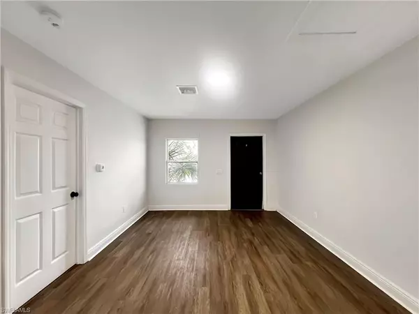 North Fort Myers, FL 33903,27 Cypress ST