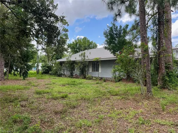 Fort Myers, FL 33912,6292 Morgan La Fee LN