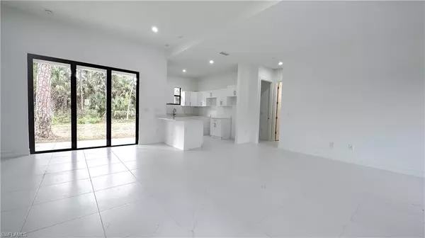 Naples, FL 34117,1845 Della DR