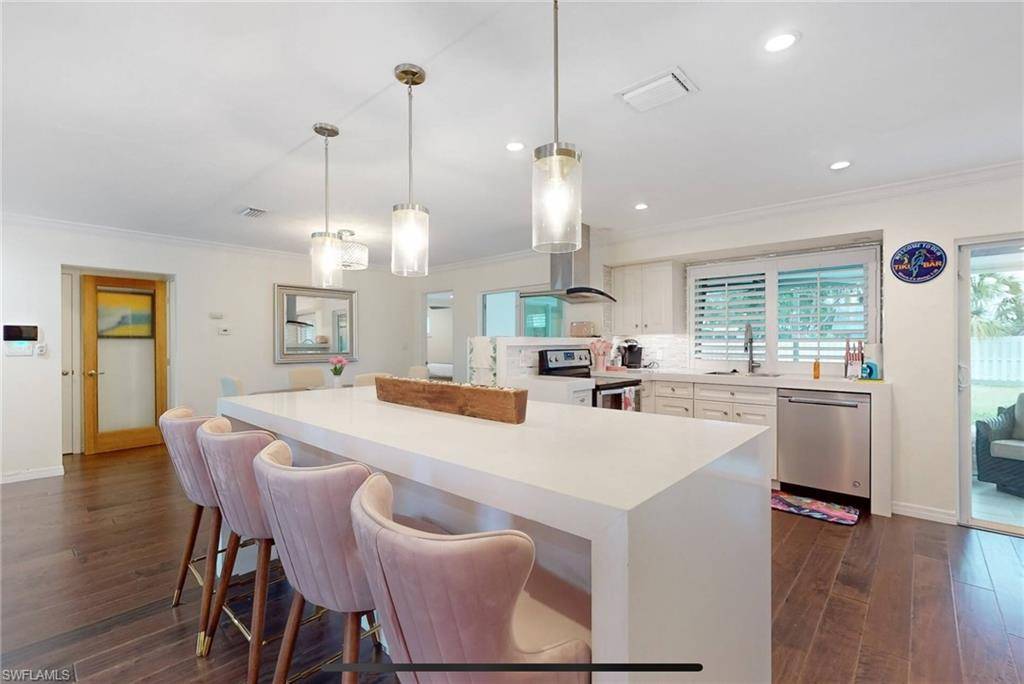 1315 Morningside DR, Naples, FL 34103