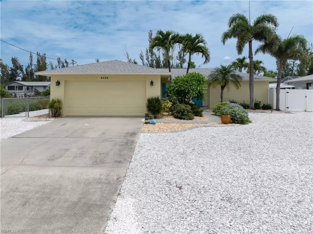 Bokeelia, FL 33922,5258 Genesee PKWY