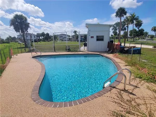 Fort Myers, FL 33908,13690 Gannet DR