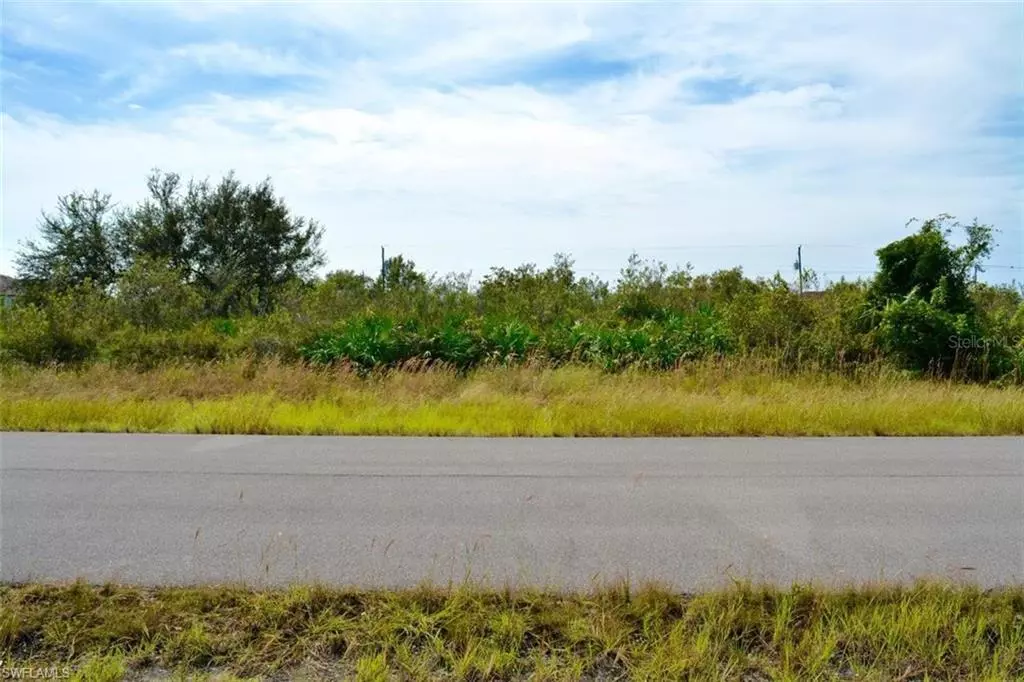 Lehigh Acres, FL 33971,2811 70th ST W