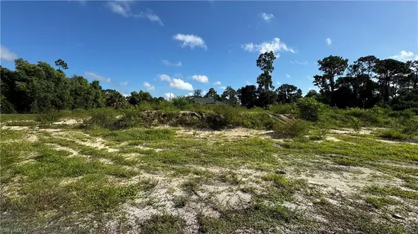Lehigh Acres, FL 33976,4206 2nd ST SW