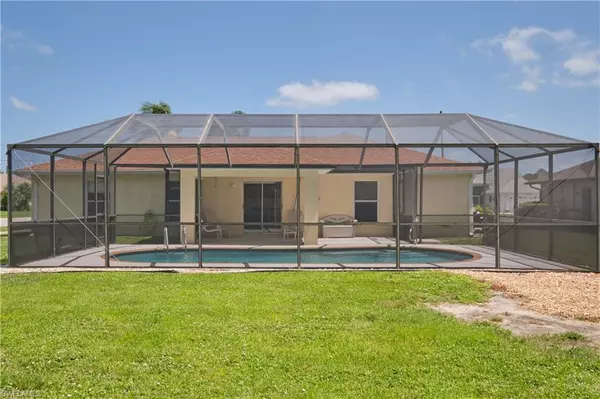 Lehigh Acres, FL 33971,2519 6th ST W