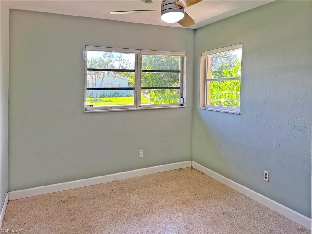 Cape Coral, FL 33904,5334 Cobalt CT