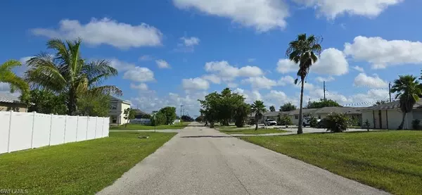 Cape Coral, FL 33991,1937 SW Santa Barbara PL