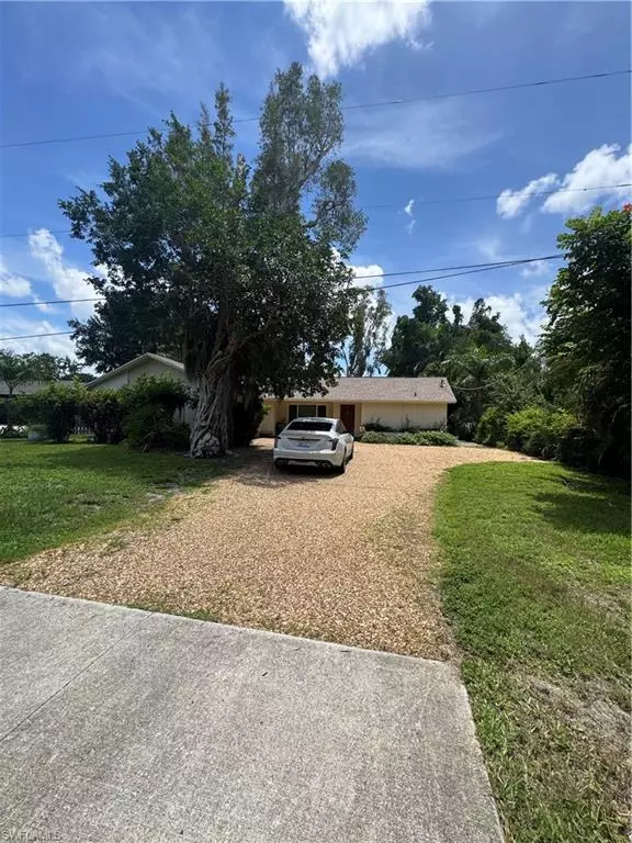 Fort Myers, FL 33901,4603 Caloosa Vista DR