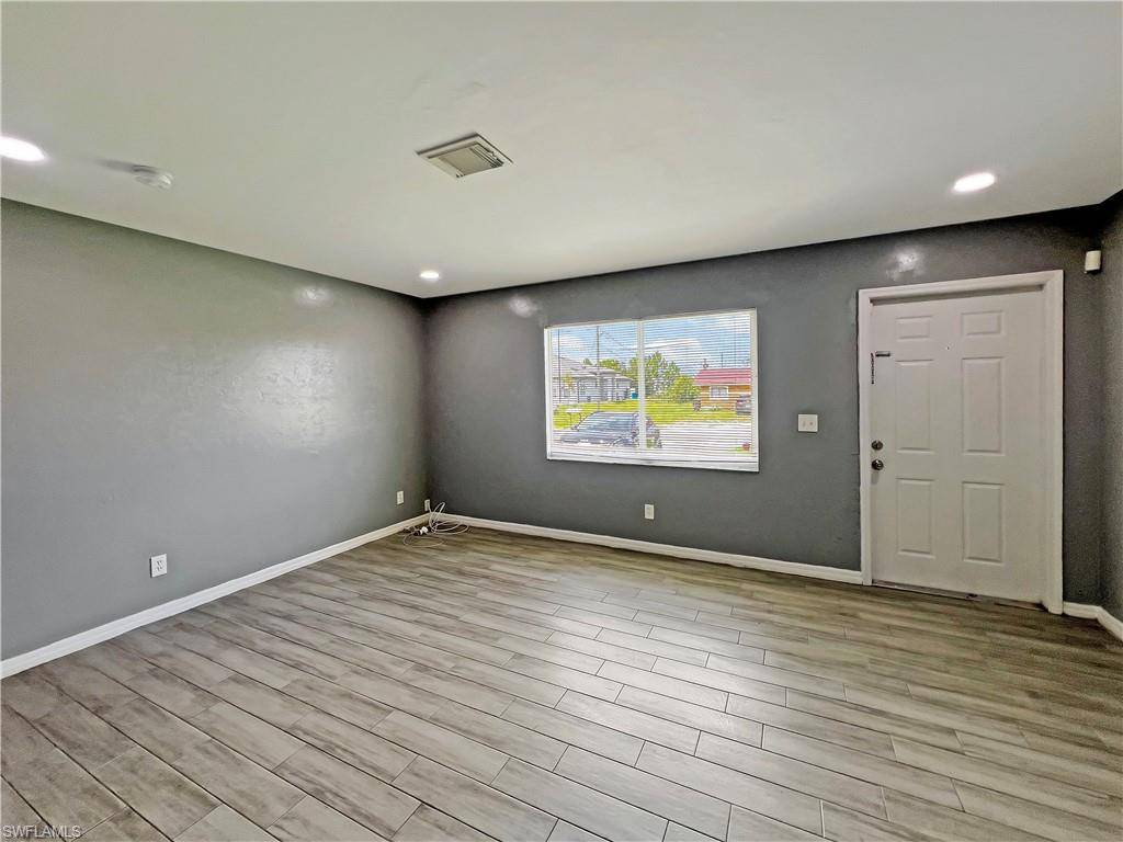 Lehigh Acres, FL 33973,123 Gordon AVE S