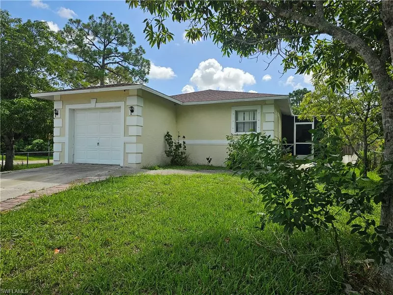 2912 Woodside AVE, Naples, FL 34112