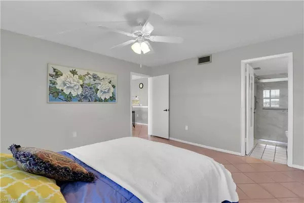 Fort Myers, FL 33907,1624 Pine Valley DR #115