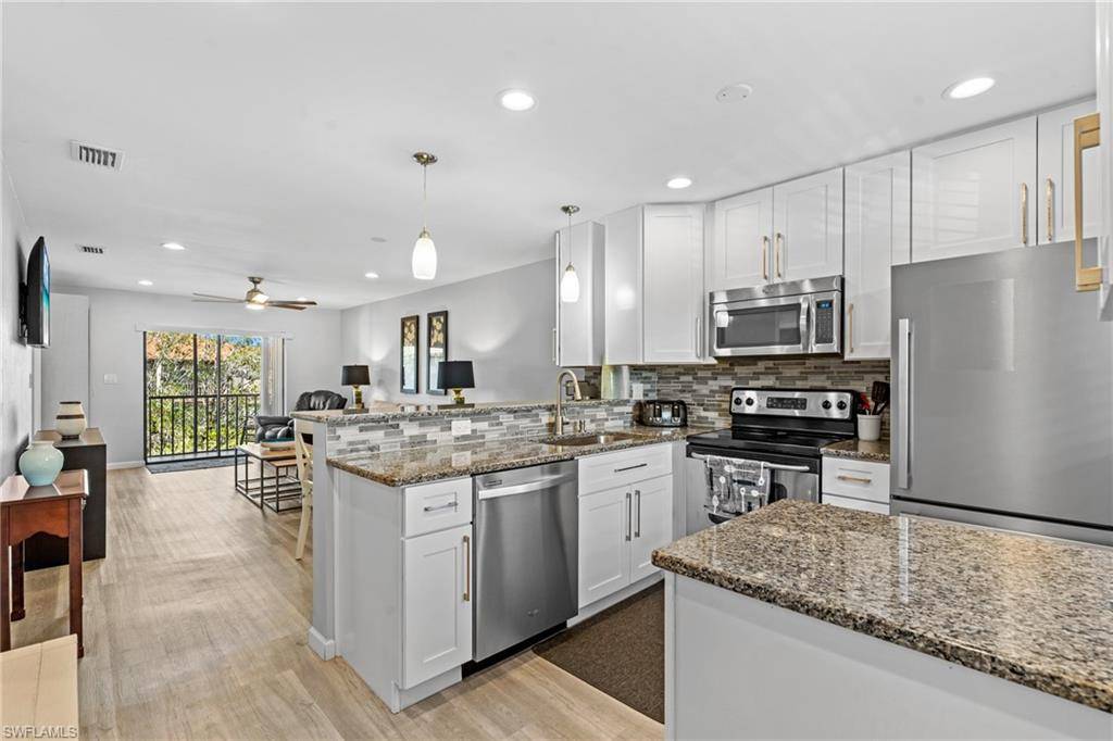 4790 S Cleveland AVE #2105, Fort Myers, FL 33907