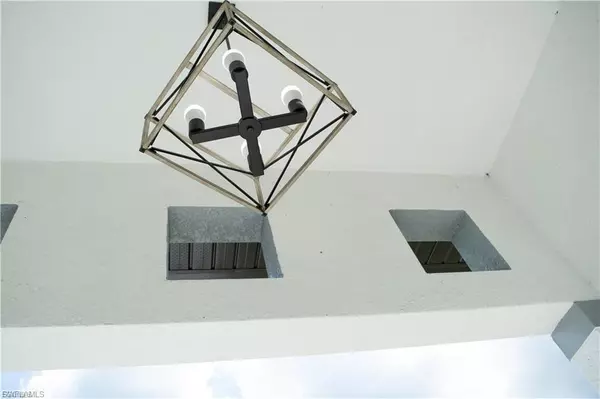 Lehigh Acres, FL 33976,3718 41st ST SW