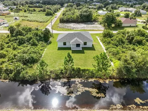 Lehigh Acres, FL 33974,843 Theodore Vail ST E