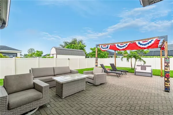 Cape Coral, FL 33993,223 NW 4th PL