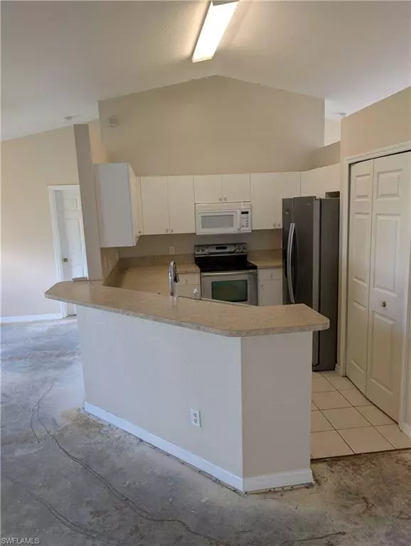 Cape Coral, FL 33914,3411 Chiquita BLVD S
