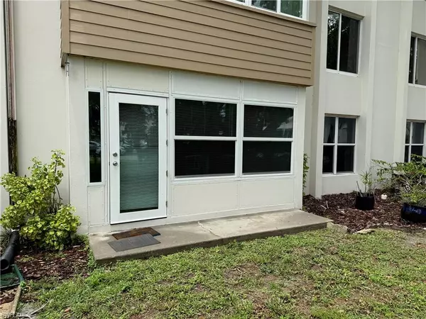Port Charlotte, FL 33952,21260 Brinson AVE #110