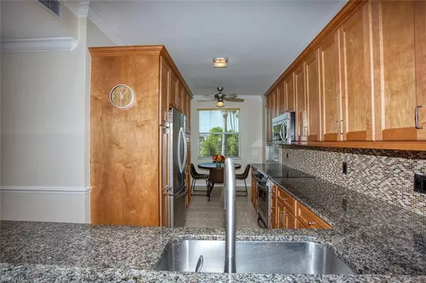 Fort Myers, FL 33966,10470 Washingtonia Palm WAY #1221