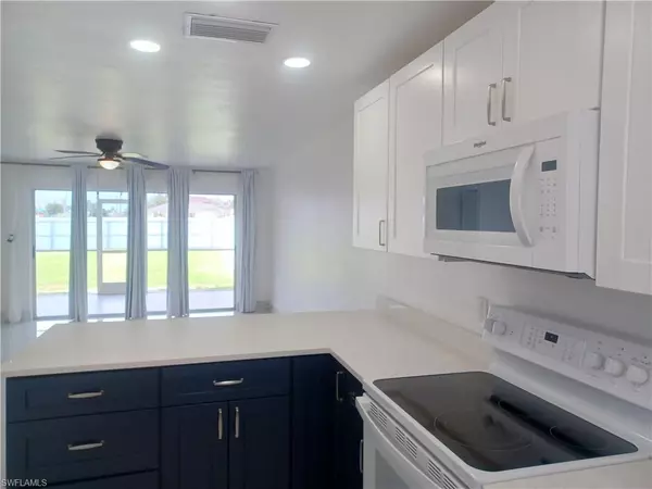 Cape Coral, FL 33991,1102 SW 15th TER