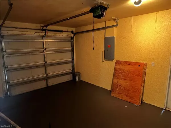 Lehigh Acres, FL 33973,4601 25th ST SW