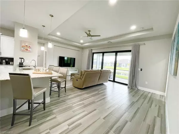 Cape Coral, FL 33991,812 SW 8th PL