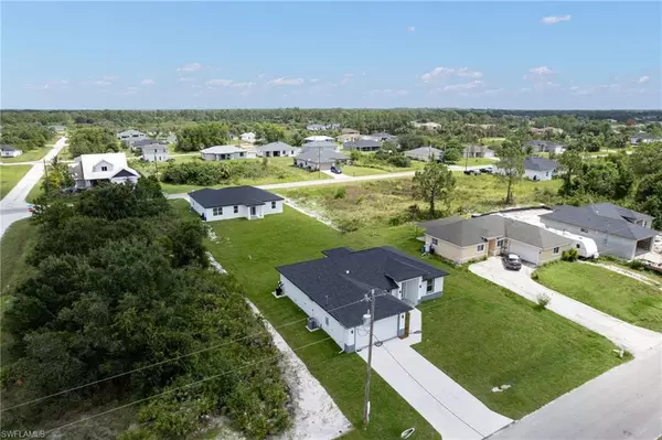 Lehigh Acres, FL 33971,3912 18th ST W