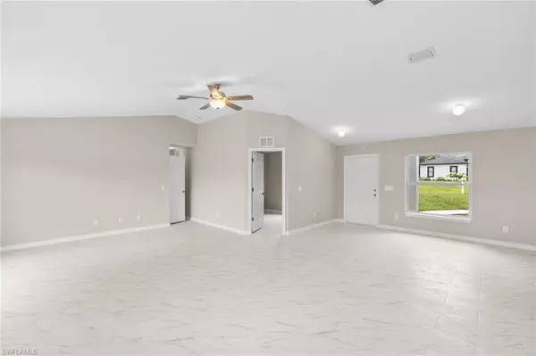 Lehigh Acres, FL 33971,6011 Beth AVE N