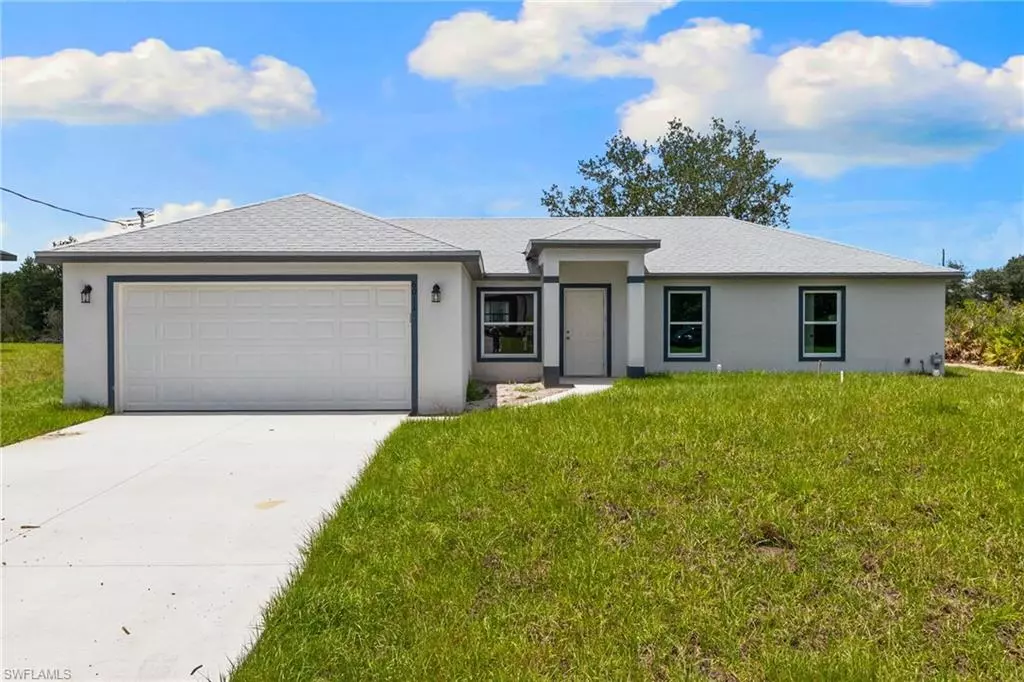 Lehigh Acres, FL 33971,6011 Beth AVE N