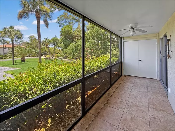 Fort Myers, FL 33919,14831 Summerlin Woods DR #1