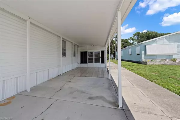 North Fort Myers, FL 33917,215 Shrub LN N