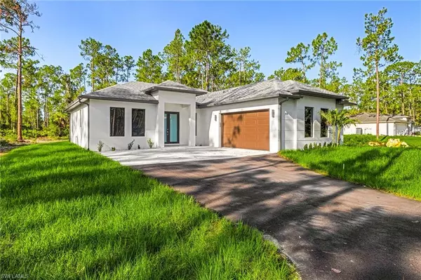 2739 10TH AVE SE, Naples, FL 34117