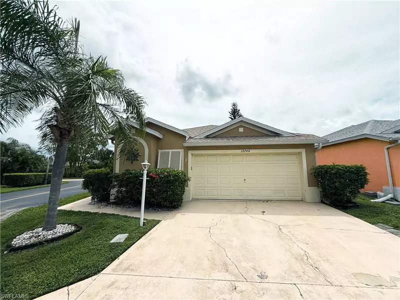10744 Blue Bimini CIR, Estero, FL 33928