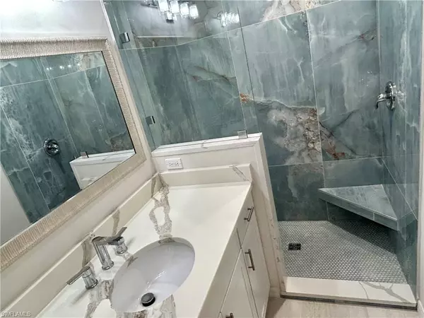 Fort Myers, FL 33966,8096 Queen Palm LN #226