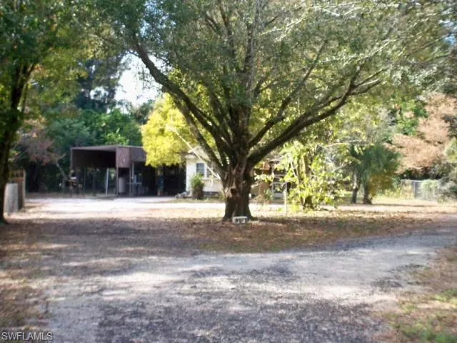 7958 Breeze DR, North Fort Myers, FL 33917