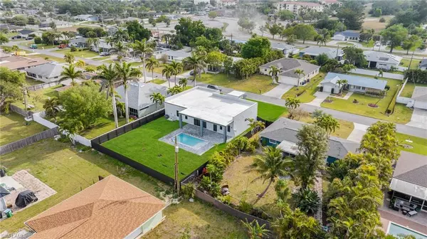 Cape Coral, FL 33904,4026 SE 3rd AVE