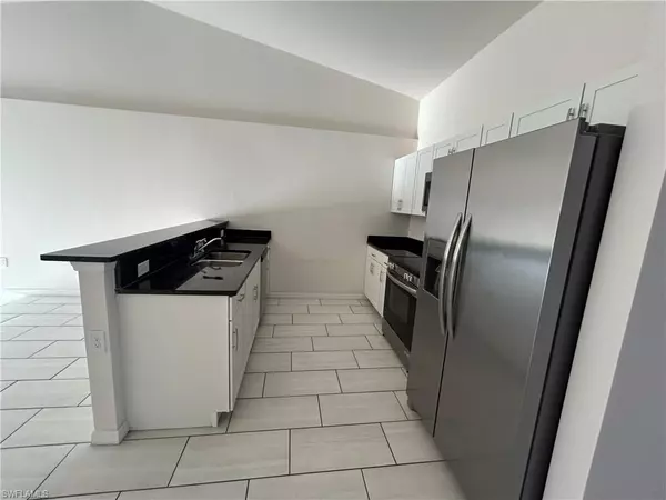 Cape Coral, FL 33914,2913 Santa Barbara BLVD #2911