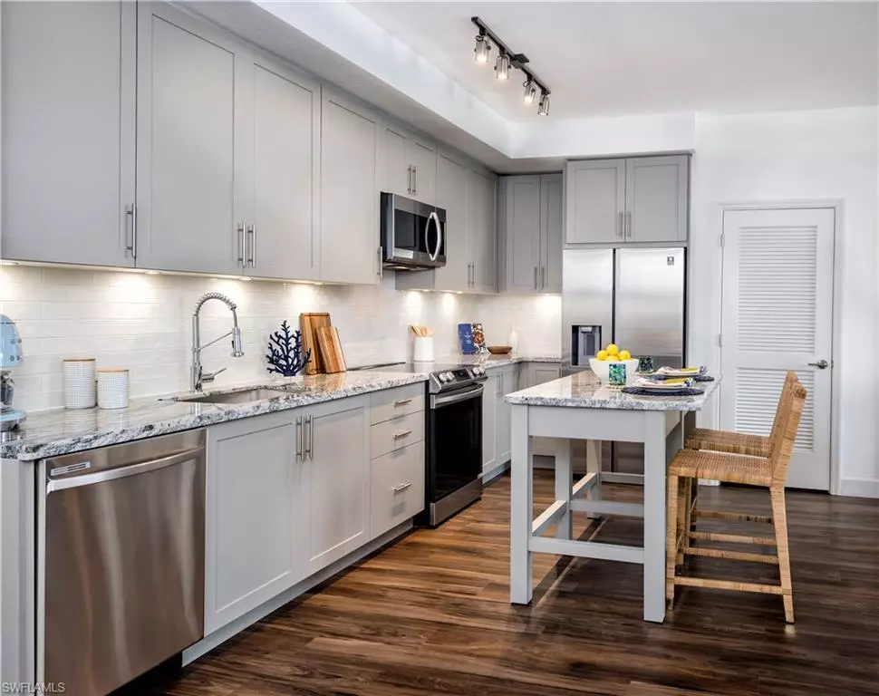 Fort Myers, FL 33913,12171 Treeline Ave #S9-101