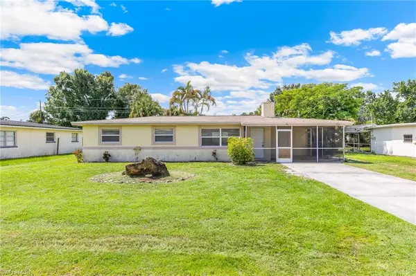 4946 Gary DR S, Fort Myers, FL 33905