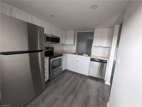 Cape Coral, FL 33914,1519 Cape Coral PKWY W #8