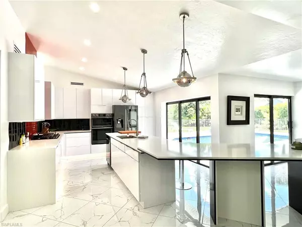 Naples, FL 34110,1919 Countess CT