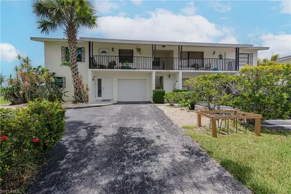 Cape Coral, FL 33904,1706 sandy CIR