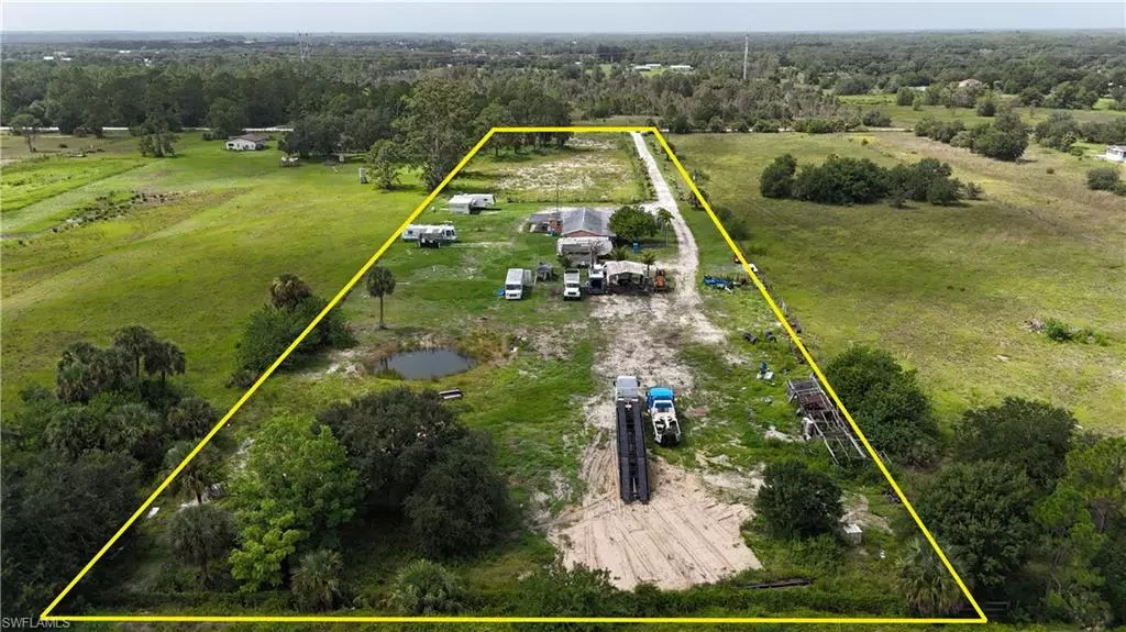 Fort Myers, FL 33913,23435 Carolyn LN