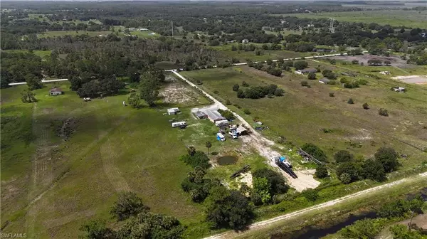 Fort Myers, FL 33913,23435 Carolyn LN