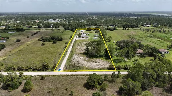 Fort Myers, FL 33913,23435 Carolyn LN