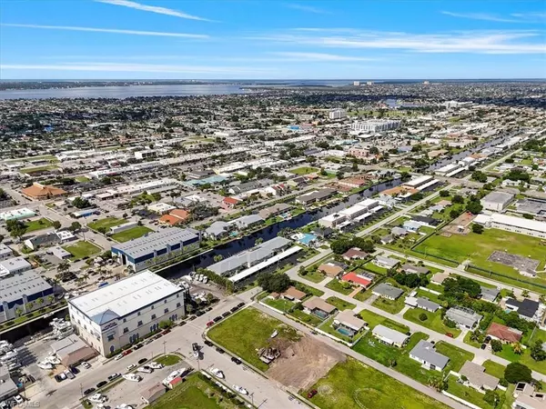 Cape Coral, FL 33904,1414 SE 46th ST #2D