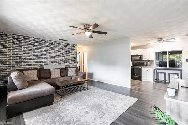 Punta Gorda, FL 33982,8513 Heister ST