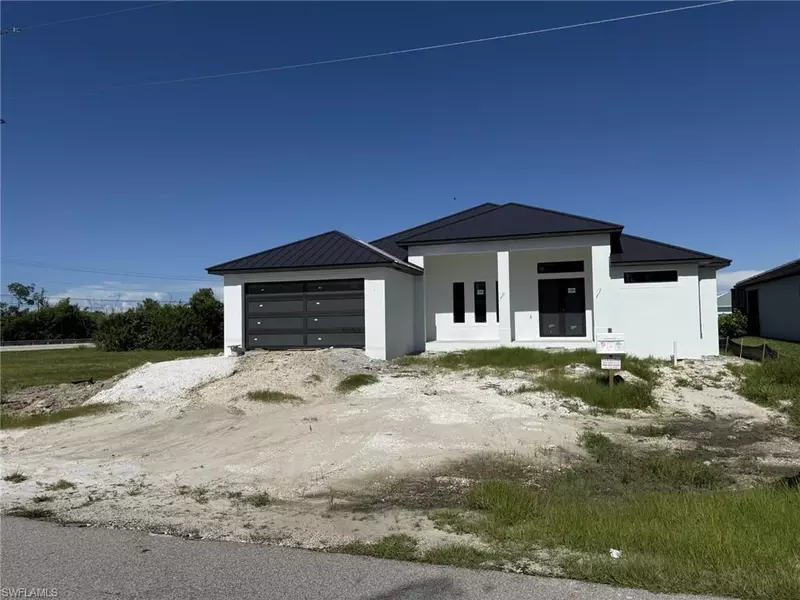 810 SW 35th PL, Cape Coral, FL 33991