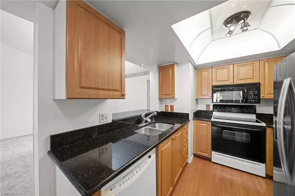 Fort Myers, FL 33912,13276 White Marsh LN #3533